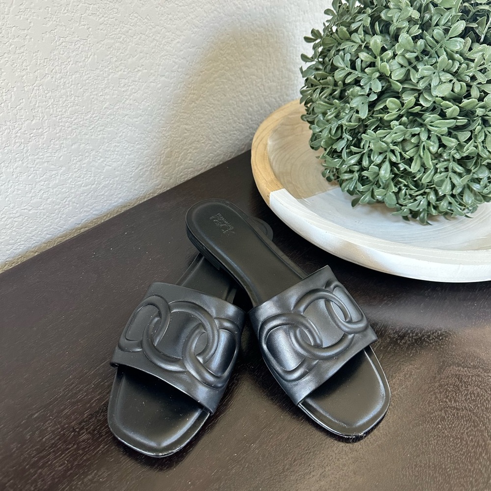 NORDSTROM RACK Cheyenne Flat Sandal In Black 9.5